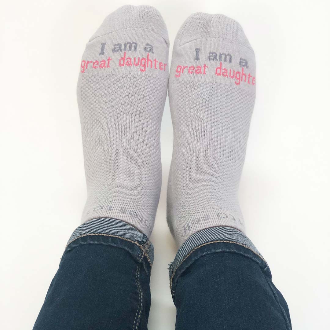 'I am a great daughter' socks | girls and women's low-cut | notes to ...