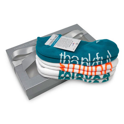 i am thankful smiling relaxed sock gift set